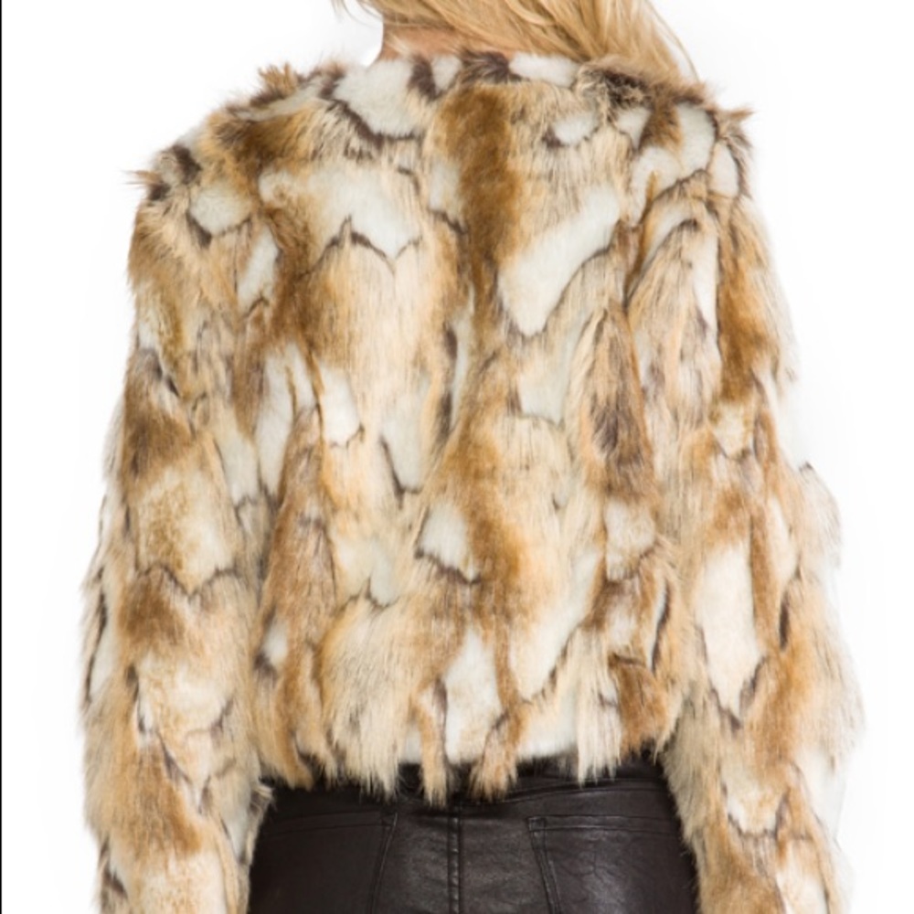 Faux Fur jacket - Picture 2 of 10